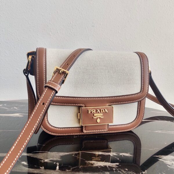 Prada Embl??me Saffiano