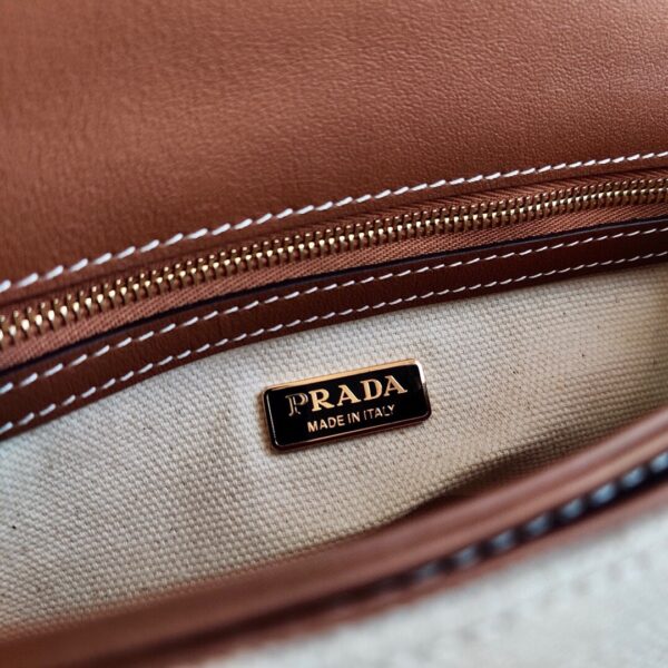 Prada Embl??me Saffiano