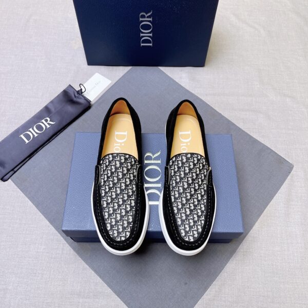 Men's classic loafers