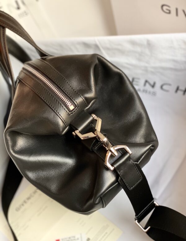 Givenchy Antigona