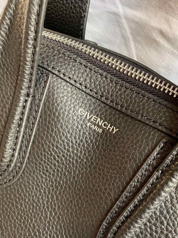 Givenchy Antigona