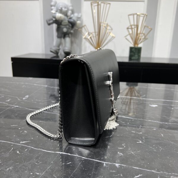 YSL KATE MEDIUM CHAIN BAG WITH TASSEL