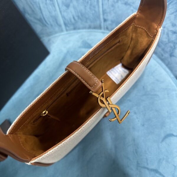YSL LE5À7 Hobo
