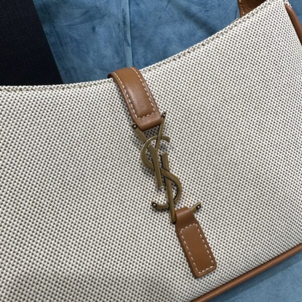 YSL LE5À7 Hobo