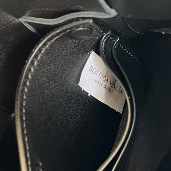 Bottega Veneta BV Cassette Pouch On Strap