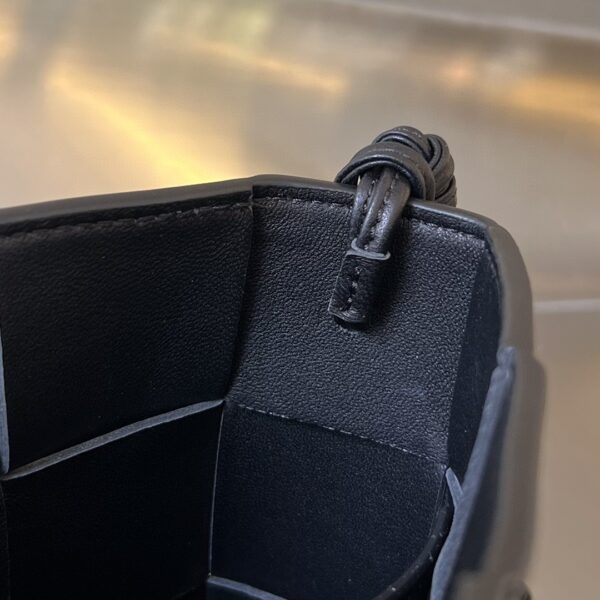 Bottega Veneta BV Cassette Pouch On Strap