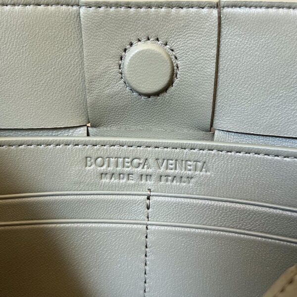 Bottega Veneta BV Cassette Pouch On Strap