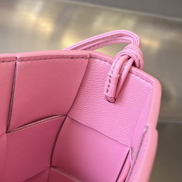 Bottega Veneta BV Cassette Pouch On Strap