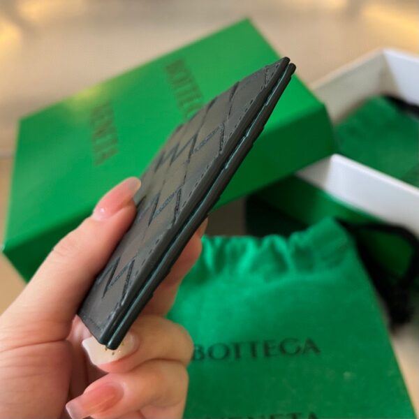 Bottega Veneta BV Intrecciato Bill Clip Wallet