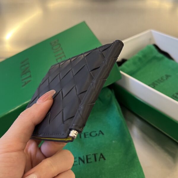 Bottega Veneta BV Intrecciato Bill Clip Wallet