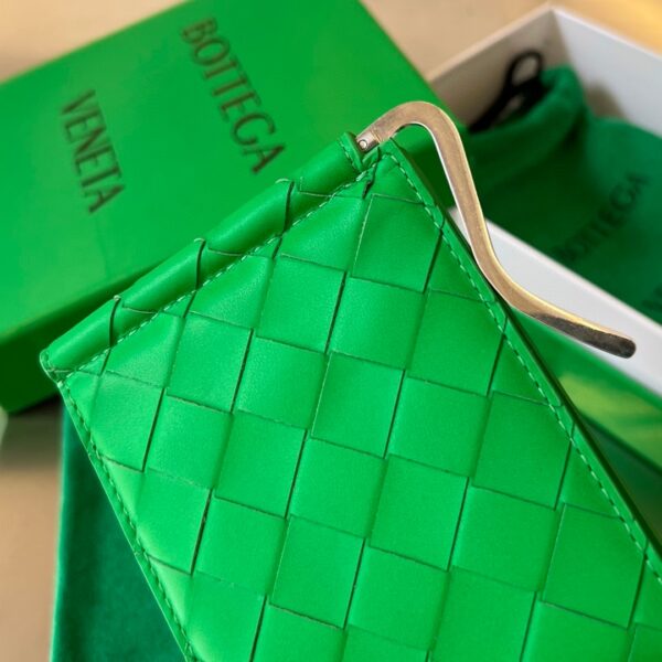 Bottega Veneta BV Intrecciato Bill Clip Wallet