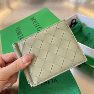 Bottega Veneta BV Intrecciato Bill Clip Wallet