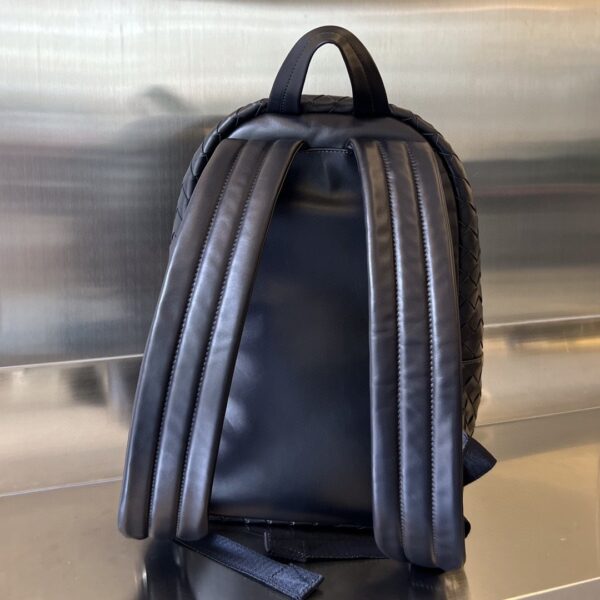 Bottega Veneta BV Small Intrecciato Backpack