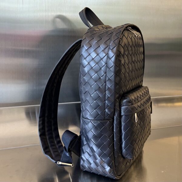 Bottega Veneta BV Small Intrecciato Backpack