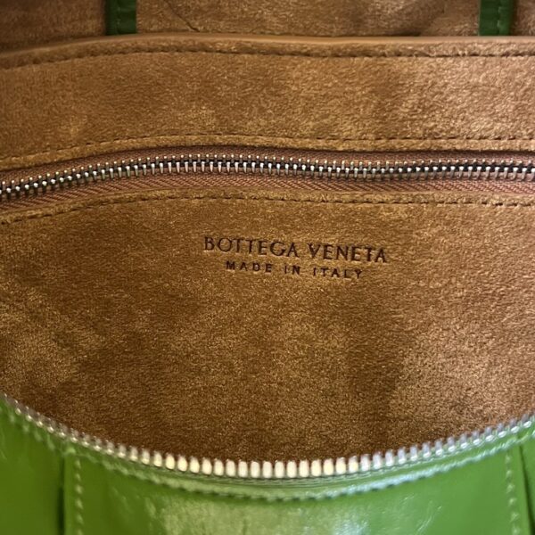 Bottega Veneta BV Arco Camera Bag