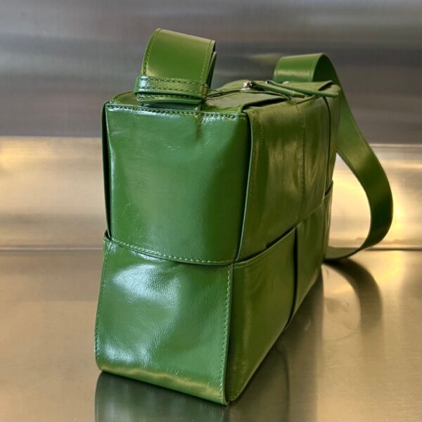 Bottega Veneta BV Arco Camera Bag
