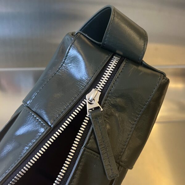 Bottega Veneta BV Arco Camera Bag