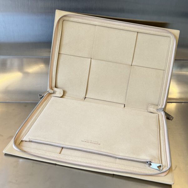 Bottega Veneta BV Arco Document Case