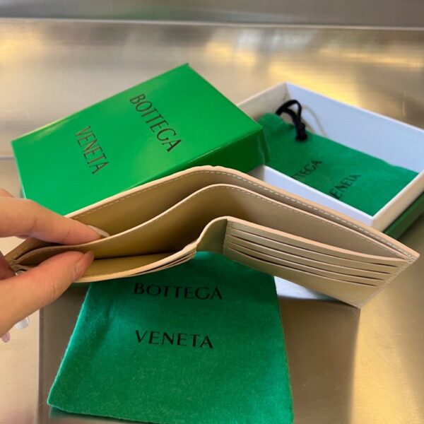 BOTTEGA VENETA BV wallet