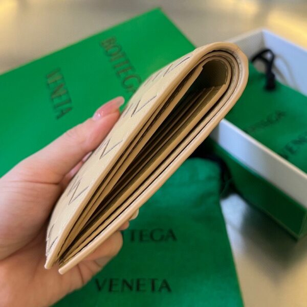 BOTTEGA VENETA BV wallet