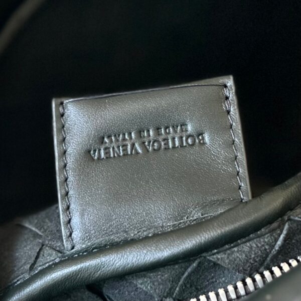 Bottega Veneta BV Small Intrecciato Camera Bag