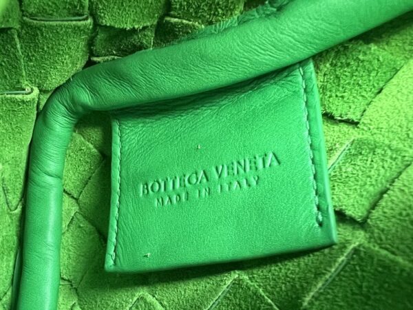 Bottega Veneta BV Small Intrecciato Camera Bag