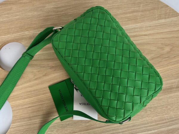 Bottega Veneta BV Small Intrecciato Camera Bag