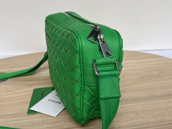 Bottega Veneta BV Small Intrecciato Camera Bag