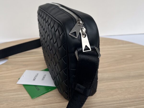 Bottega Veneta BV Small Intrecciato Camera Bag