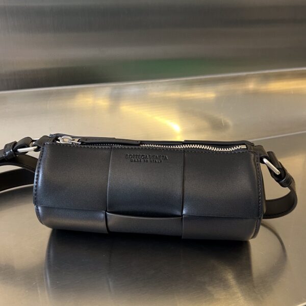 BOTTEGA VENETA BV Small Canette