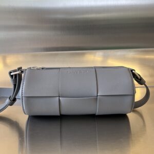 BOTTEGA VENETA BV Small Canette