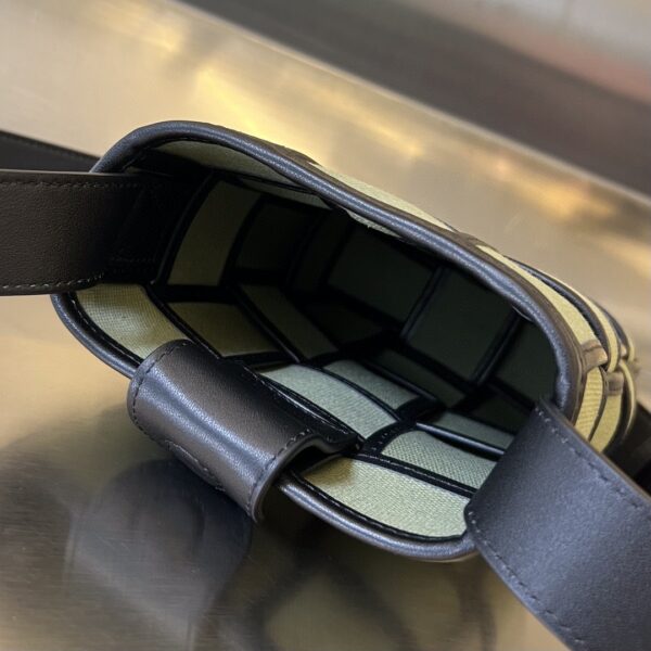 BOTTEGA VENETA BV Cassette Phone Pouch