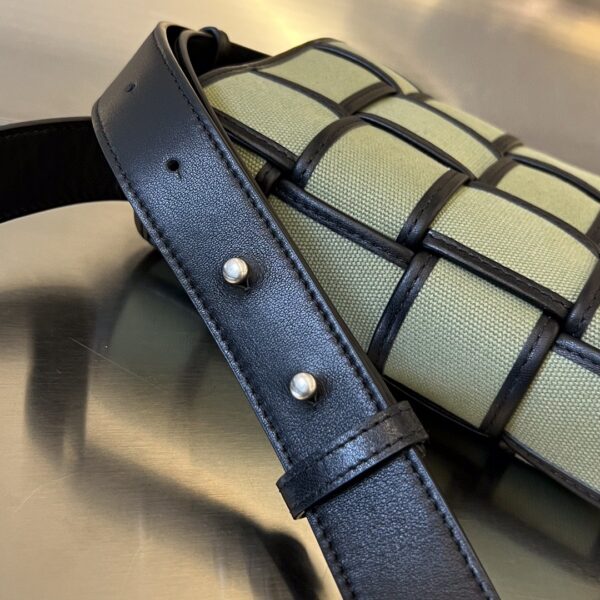 BOTTEGA VENETA BV Cassette Phone Pouch