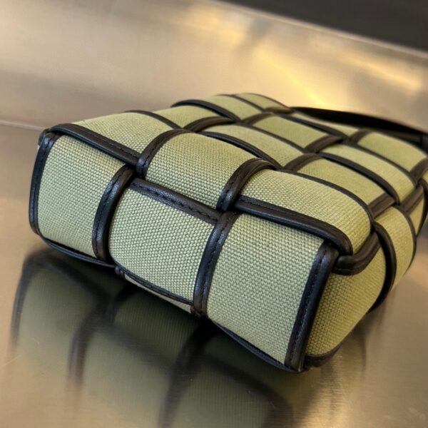 BOTTEGA VENETA BV Cassette Phone Pouch