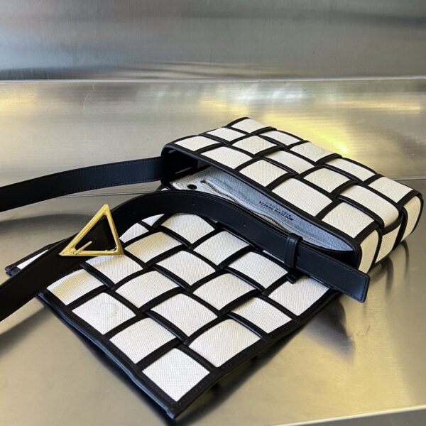 BOTTEGA VENETA BV Cassette