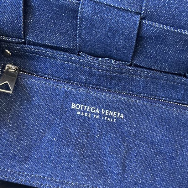 Bottega Veneta BV Cassette