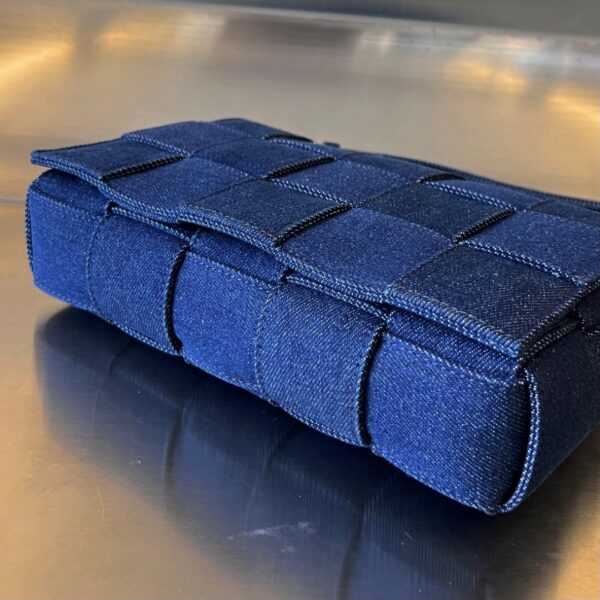 Bottega Veneta BV Cassette