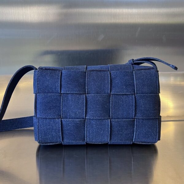 Bottega Veneta BV Cassette