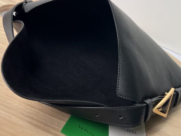 BOTTEGA VENETA Cradle