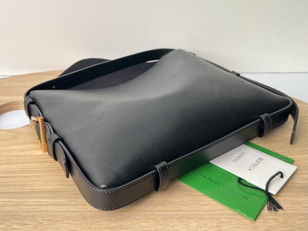 BOTTEGA VENETA Cradle