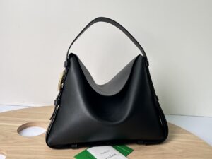 BOTTEGA VENETA Cradle