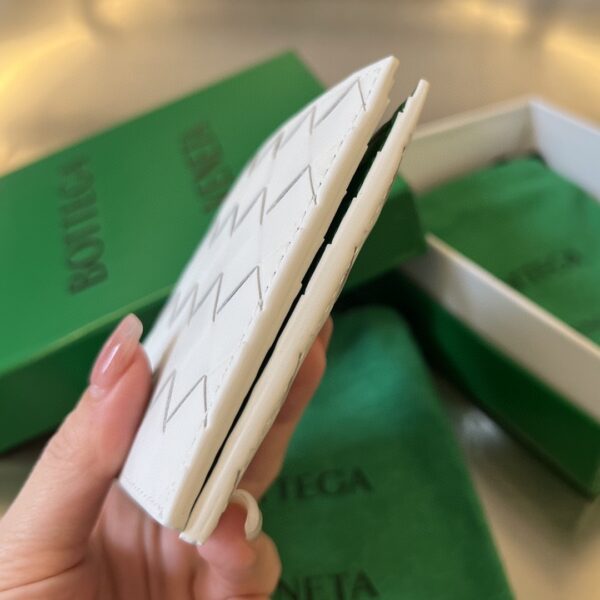Bottega Veneta Intrecciato Bi-Fold Wallet