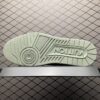 Low-top casual sneakers