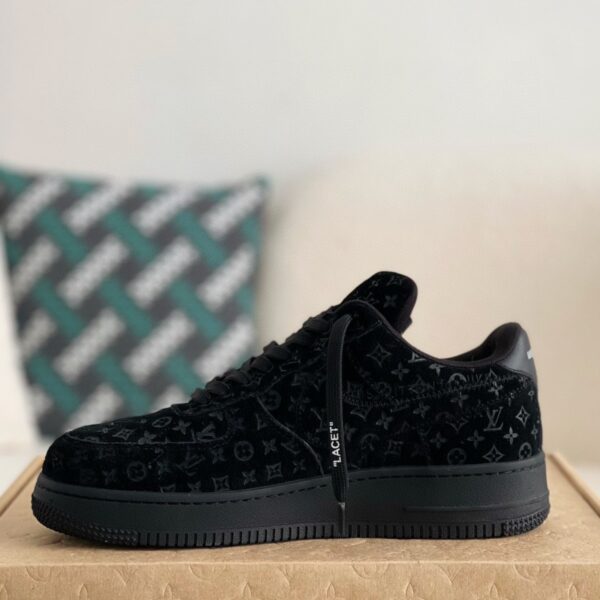 BlackWhite Lettering Sneakers