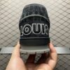 Low-top casual sneakers