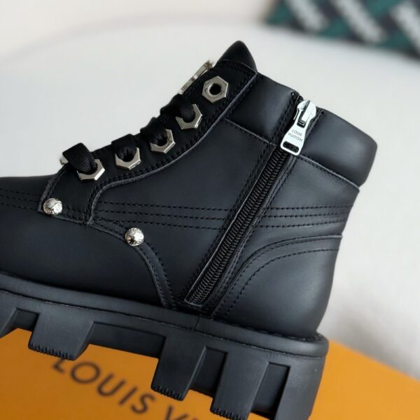 「#2521」Wheat colored letter ankle boots