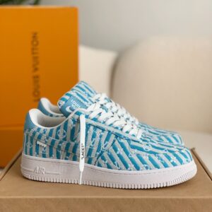 Canvas embroidered lettering sneakers