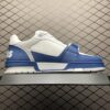 Low-top casual sneakers