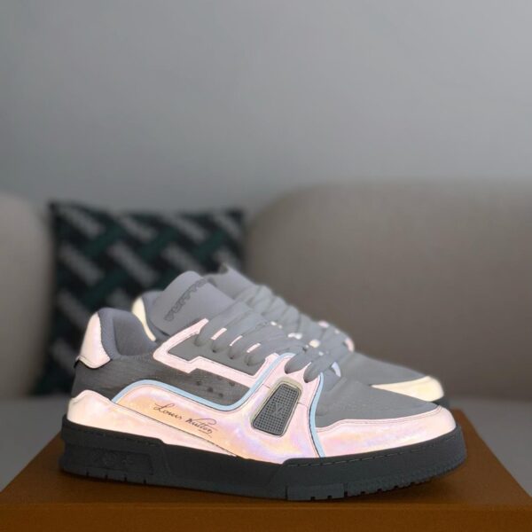 Glow-in-the-dark trainer cup sneakers