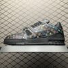 Low-top casual sneakers